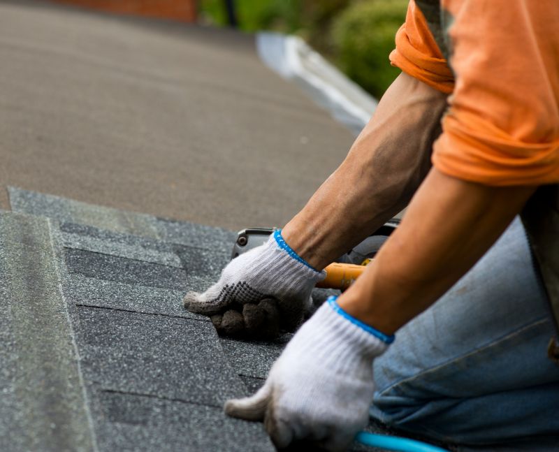 Asphalt Shingles Installation in Oakville, CT